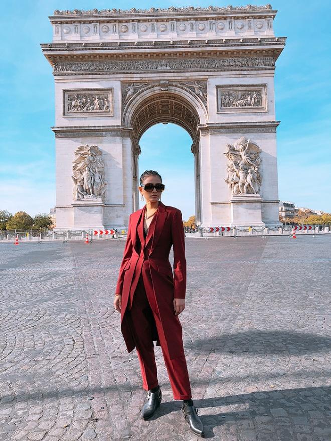 Á hậu Trương Thị May hào hứng khám phá nước Pháp xinh đẹp-15
