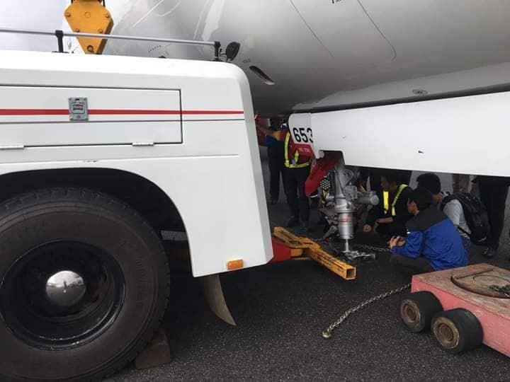 Lời kể của nạn nhân trên chuyến bay Vietjet gặp sự cố văng bánh ra khỏi càng-4