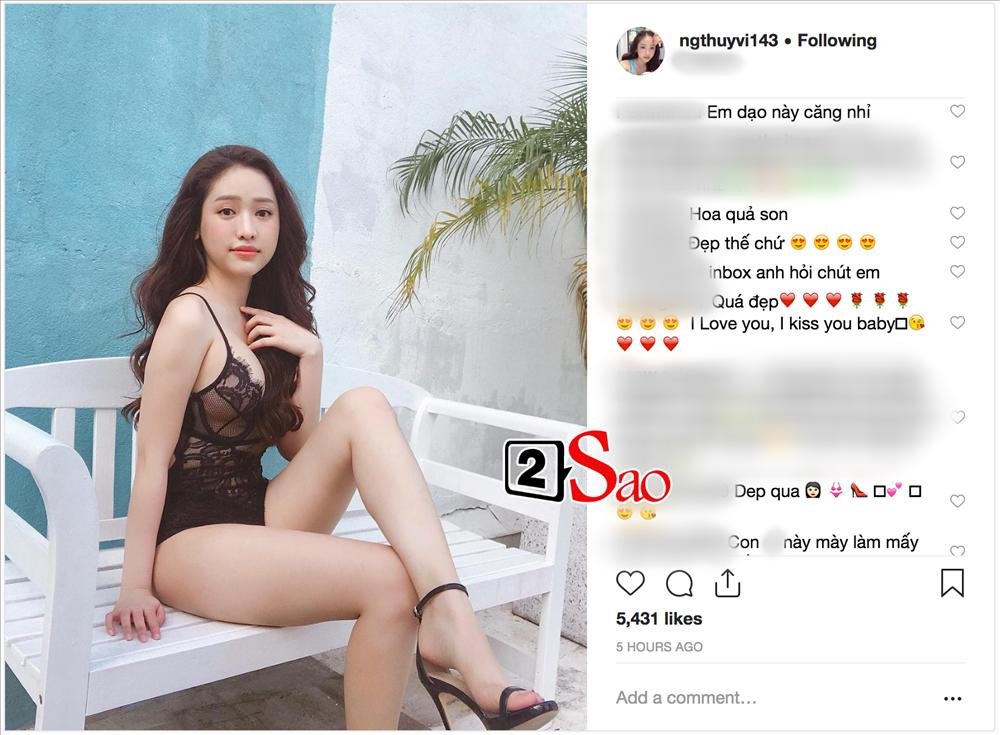 Khoe đi làm mà Thúy Vi đăng ảnh mặc nội y ren mỏng tang, vòng 1 cứng đờ-1