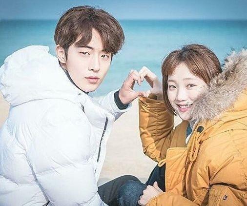 Chúc mừng 3 con giáp được ĐÀO HOA CHIẾU MỆNH, người theo đuổi xếp hàng dài trăm cây số trong tháng 12/2018