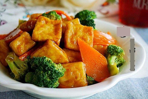 Đậu phụ sốt súp lơ, cà rốt: Món ngon không ngấy cho bữa cơm chiều-9