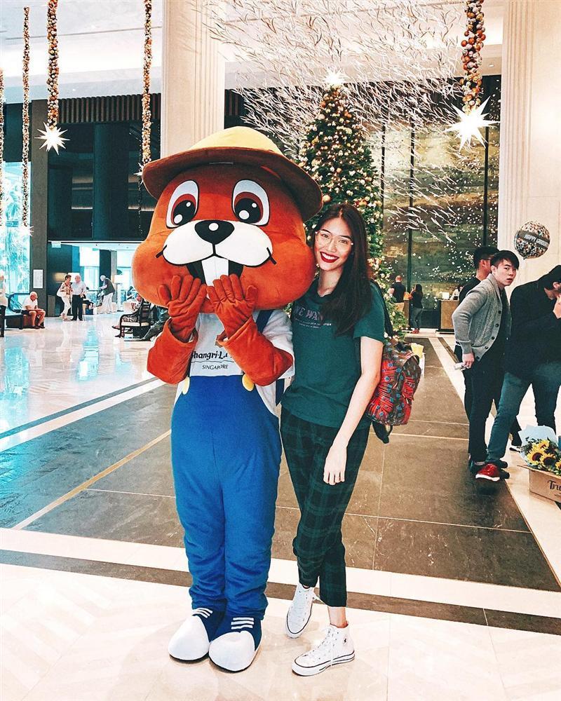 Lan Khuê cảm thấy ngày càng khẩu nghiệp khi đi cùng ông xã Tuấn John-2