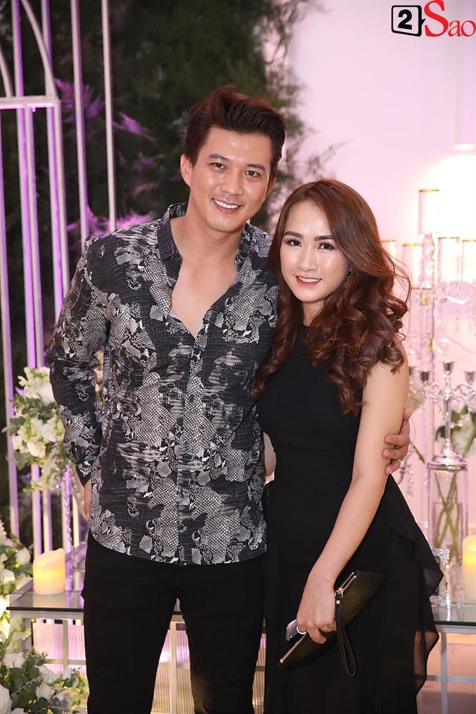 Dàn khách mời nô nức tới dự tiệc cưới của Ưng Hoàng Phúc - Kim Cương-2