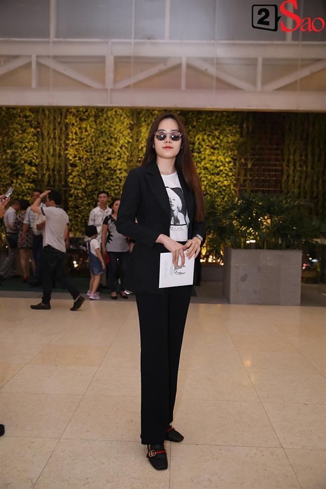 Quế Vân - Nam Em diện đồ đôi như điệp viên tới dự tiệc cưới-2