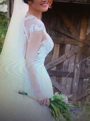 Cô dâu tố studio giao nhầm váy ăn hỏi, chụp ảnh cưới không có tâm-1