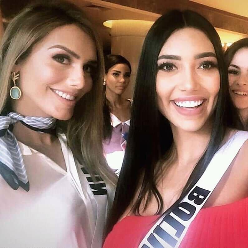 Bất ngờ với cách cư xử của HHen Niê và dàn mỹ nhân khi chạm mặt thí sinh chuyển giới tại Miss Universe 2018-12