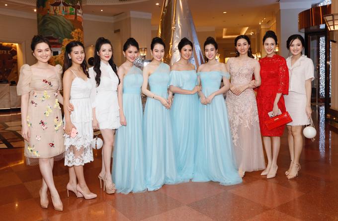 Những đám cưới đình đám có dàn phù dâu xinh như mộng nhìn là muốn cướp về làm vợ-10