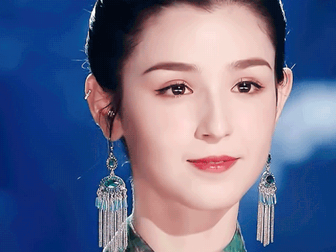 Những diễn viên Trung Quốc nổi tiếng chỉ nhờ quá đẹp-14