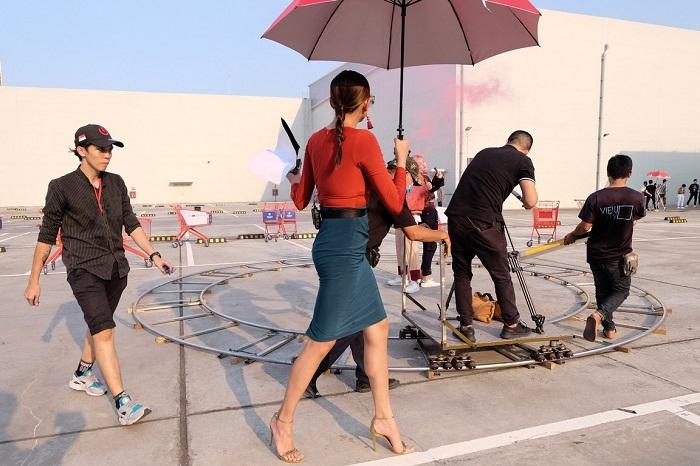 Muốn trả ơn Minh Hằng, Võ Hoàng Yến loại thẳng chị gái Nam Em ra khỏi The Face Vietnam 2018-6