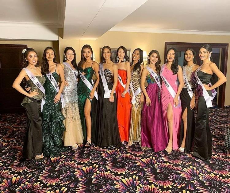 Chẳng ngại chuyện 3 người mặc chung 1 váy, Minh Tú ghi điểm mạnh với lòng tốt tại Miss Supranational 2018-6