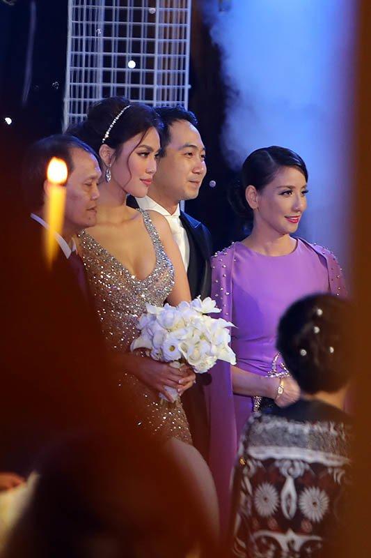 Chồng điển trai, giàu có của những mỹ nhân Việt kết hôn năm 2018-5