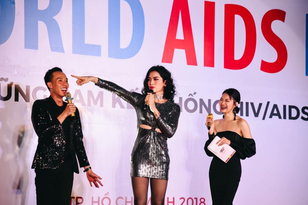 BB Trần lần đầu lipsync Như lời đồn, đốt mắt khán giả với màn vũ đạo sexy hết nấc-5