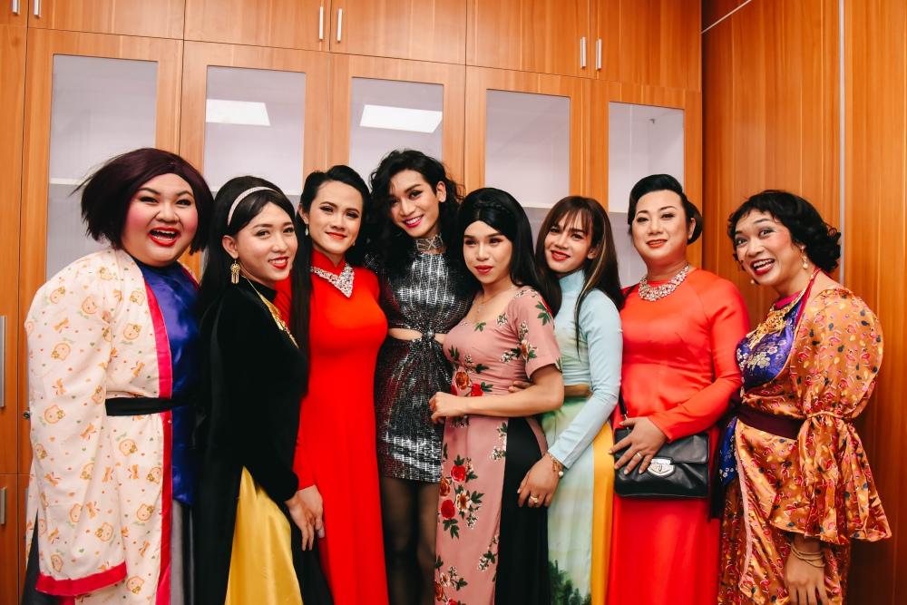 BB Trần lần đầu lipsync Như lời đồn, đốt mắt khán giả với màn vũ đạo sexy hết nấc-6