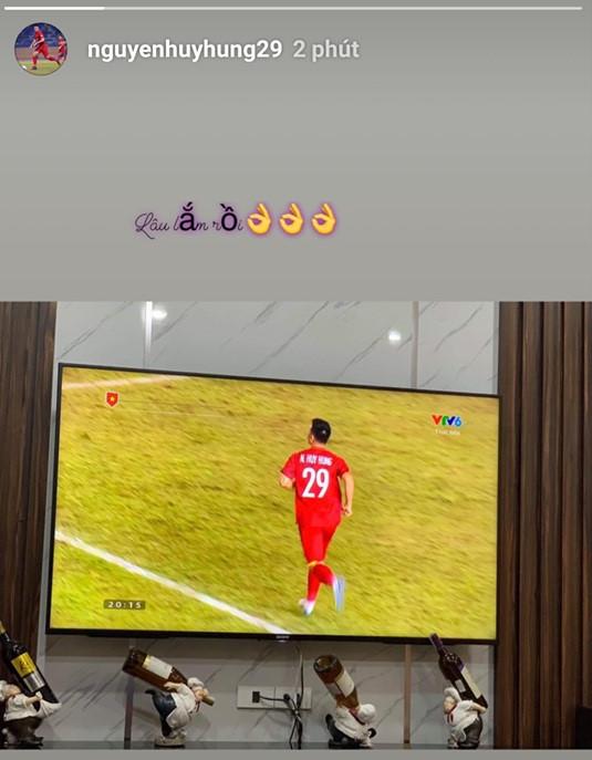 Bạn gái Duy Mạnh, người yêu tin đồn của Tiến Dũng khoe ảnh đi bão-7