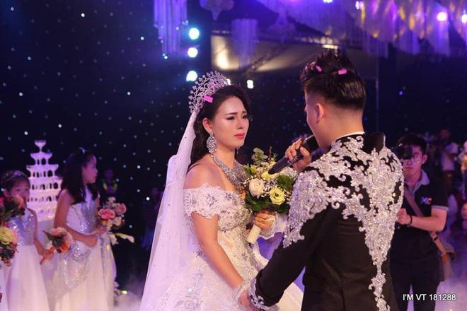 Siêu đám cưới 4 tỷ đồng ở Thái Nguyên: Hóa ra cô dâu, chú rể yêu nhau 13 năm, có 2 con chung rồi mới cưới-7