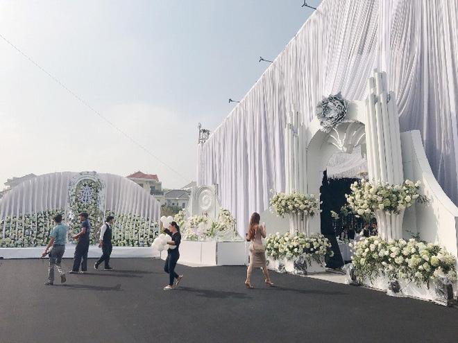 Siêu đám cưới 4 tỷ đồng ở Thái Nguyên: Hóa ra cô dâu, chú rể yêu nhau 13 năm, có 2 con chung rồi mới cưới-3