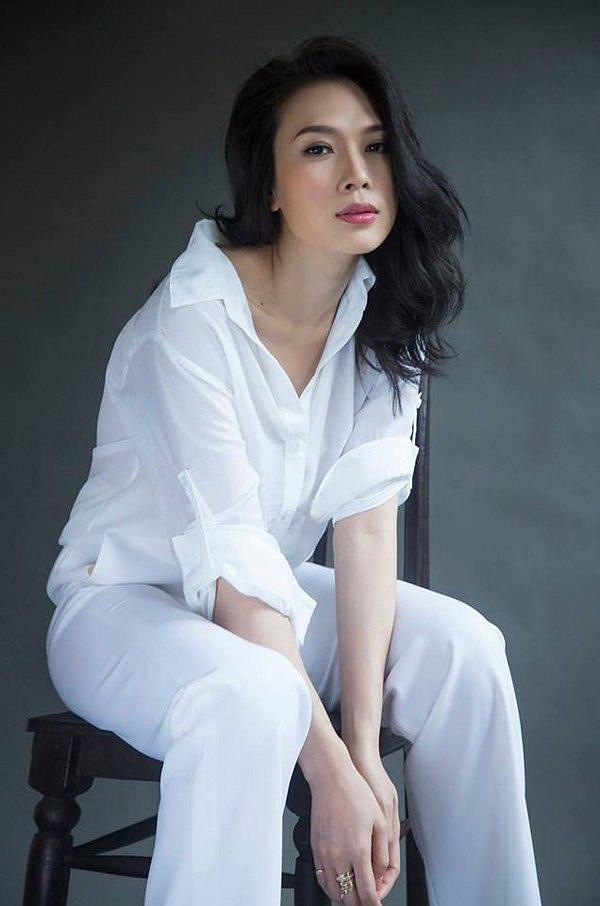 Tròn 1 năm Tâm 9 ra mắt, Mỹ Tâm gây sốt bởi hình ảnh đẹp tại buổi ký tặng album-1