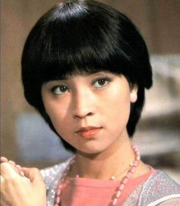 Người vợ làm gái nhảy của Thành Long: 36 năm ngậm đắng nuốt cay, chấp nhận nhìn chồng gái gú-1