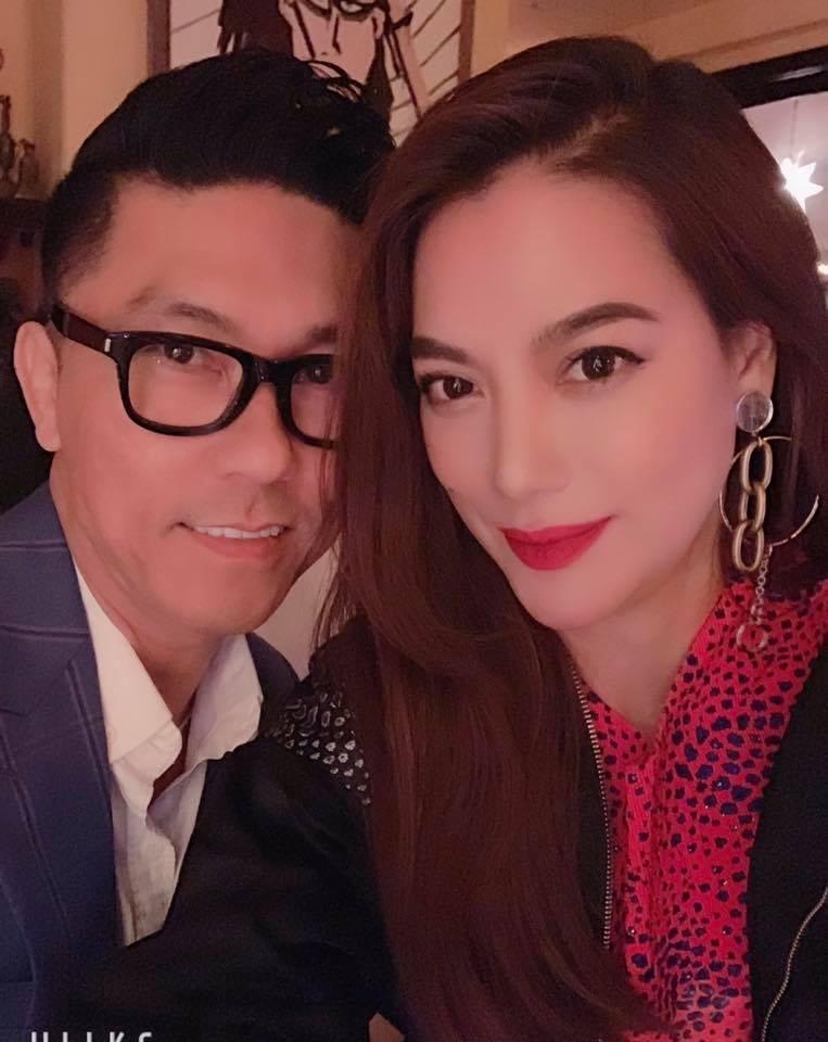 Phạm Hương hào hứng đón Noel ở Mỹ, fan khẩn thiết gọi: Chị Tổng ơi về Việt Nam đi-10