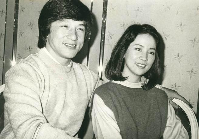 Người vợ làm gái nhảy của Thành Long: 36 năm ngậm đắng nuốt cay, chấp nhận nhìn chồng gái gú-3