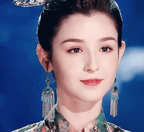 Những diễn viên Trung Quốc nổi tiếng chỉ nhờ quá đẹp-2