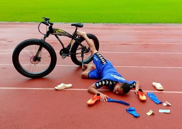 Song Đức của tuyển Việt Nam: Ngoài đời là chú cháu, trên sân là đồng đội-8