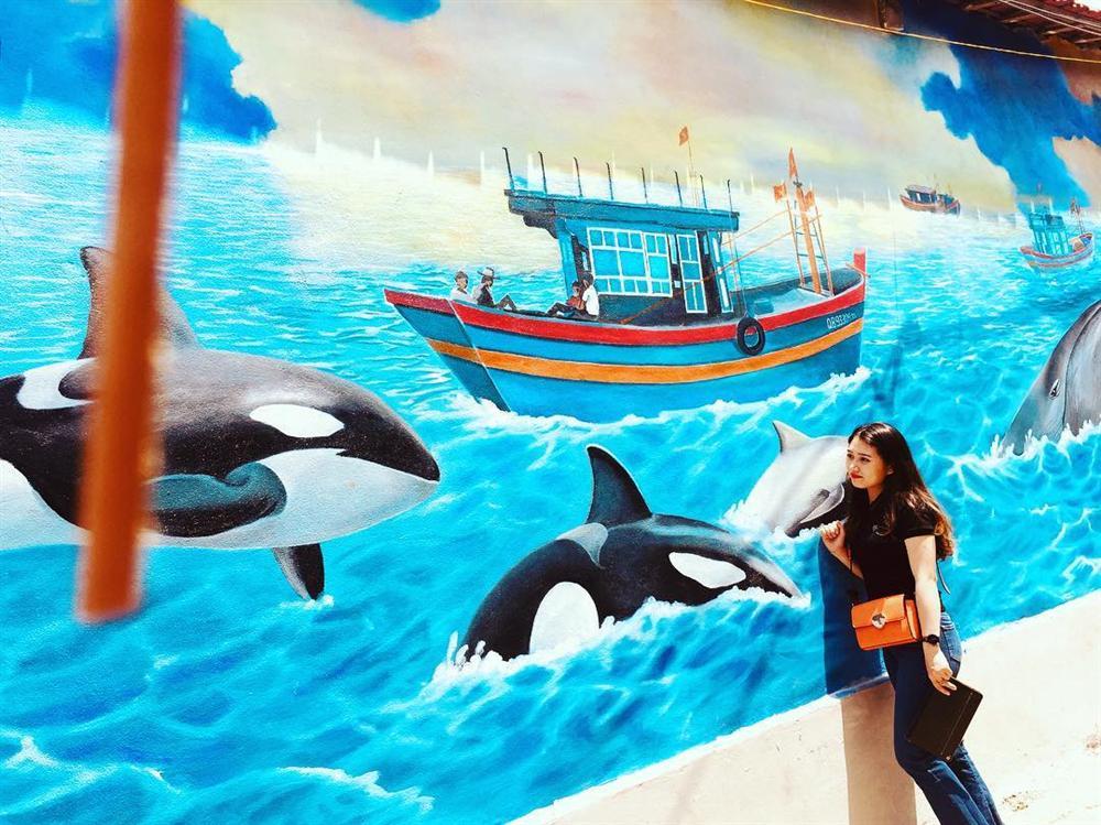 Check- in ngôi làng bích họa đẹp mộng mơ ở Quảng Bình-2