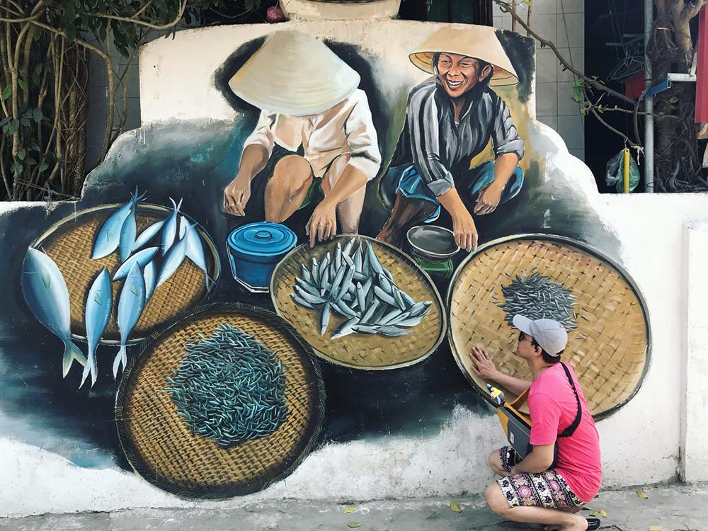 Check- in ngôi làng bích họa đẹp mộng mơ ở Quảng Bình-5