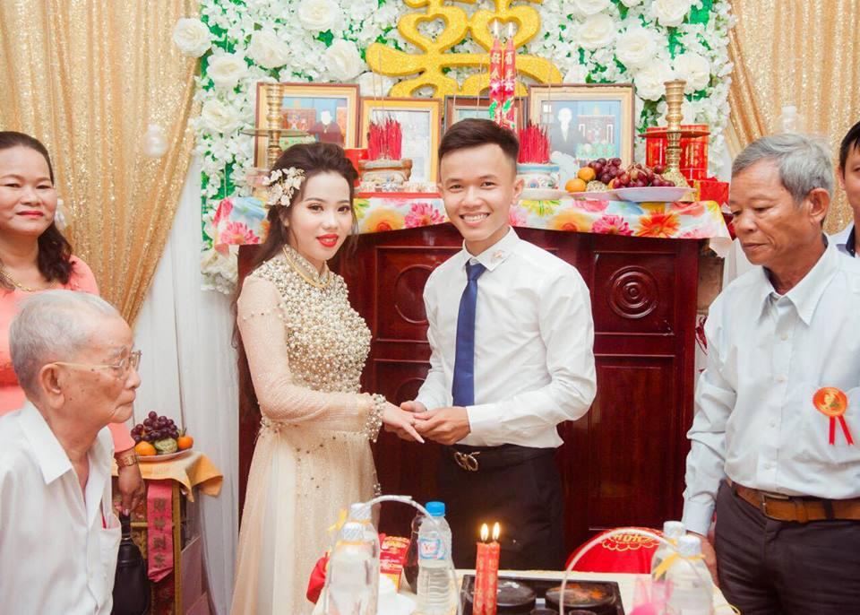 Chàng trai 9X cưới được vợ đẹp nhờ một lần like dạo-3