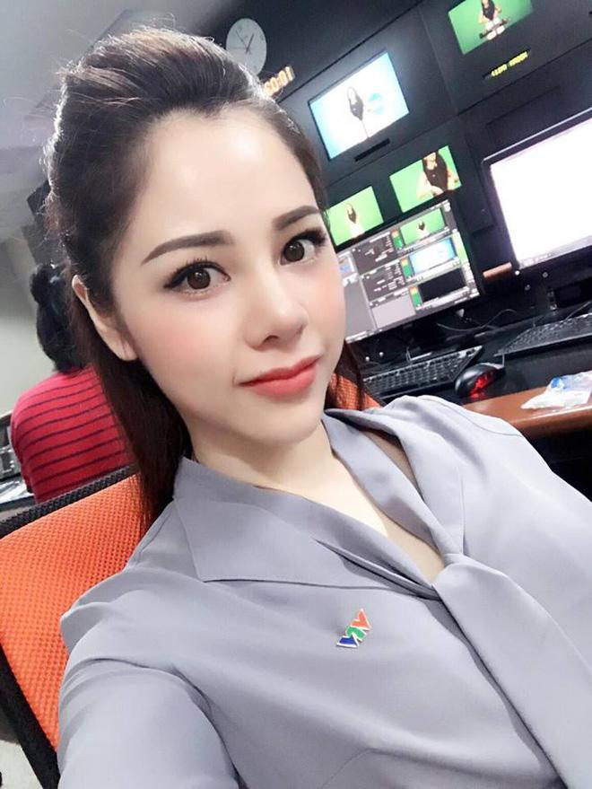 Sở hữu thân hình nóng bỏng như gái còn son, ít ai biết rằng nữ MC xinh đẹp nhà đài còn là mẹ đơn thân sang chảnh-3