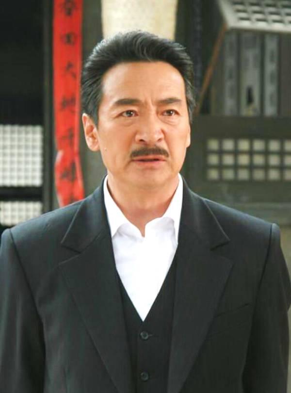 Khấu Chấn Hải - người cha đánh đập Triệu Vy như kẻ thù trong Tân dòng sông ly biệt bây giờ ra sao?-6