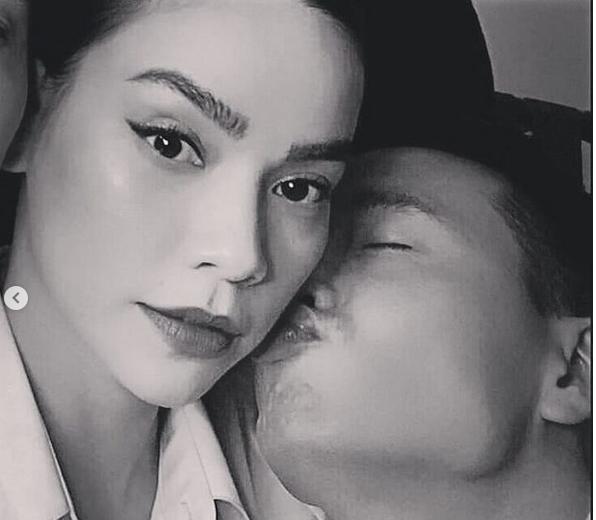 Hồ Ngọc Hà chia sẻ status Sao phải khóc vì người dưng?, dân mạng đồn đoán nàng buồn vì chồng cũ sắp lấy vợ đó thôi-5