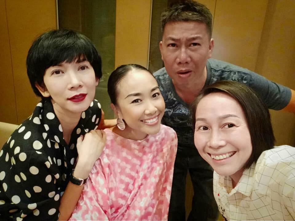 Ngọc Trinh: Dù bực bội nhưng soi gương thấy mình đẹp, tự nhiên tha thứ cho cả thế giới-10