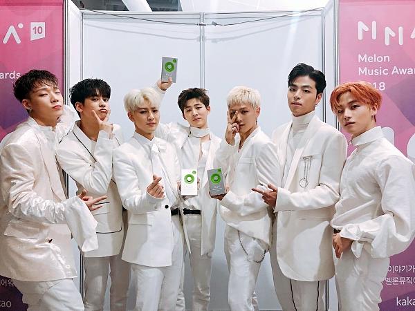 Vắng Big Bang, YG vẫn thống trị Kpop 2018 nhờ dàn gà cưng-2