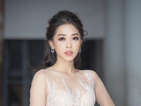 Phản ứng bất ngờ của Á hậu Bùi Phương Nga khi bị chê 'gương mặt quá đại chúng'