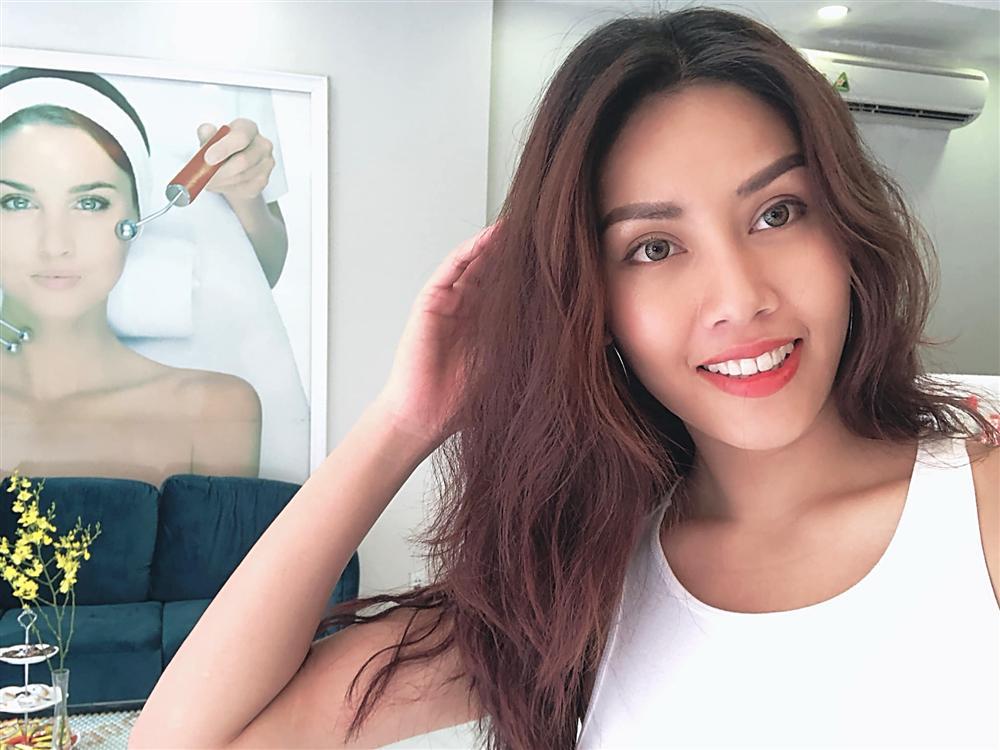 Hoa hậu Diễm Hương được khen ngủ thôi cũng đẹp khi bị chụp trộm khoảnh khắc say giấc nồng-7