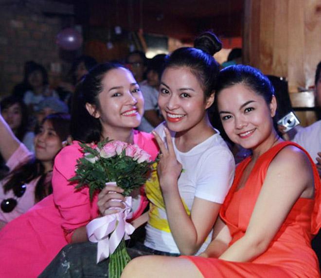 Trước khi bị đồn con giáp 13, Bảo Anh và Phạm Quỳnh Anh từng thân thiết con chấy cắn đôi-5