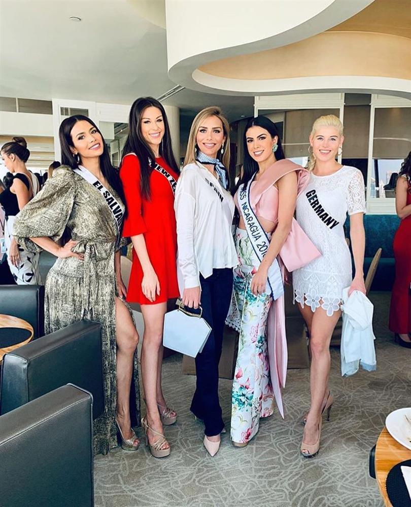 Chỉ một ảnh selfie, đại diện Colombia dập tan nghi án kỳ thị đối thủ chuyển giới tại Miss Universe 2018-5