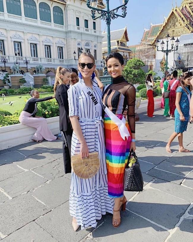 Chỉ một ảnh selfie, đại diện Colombia dập tan nghi án kỳ thị đối thủ chuyển giới tại Miss Universe 2018-7