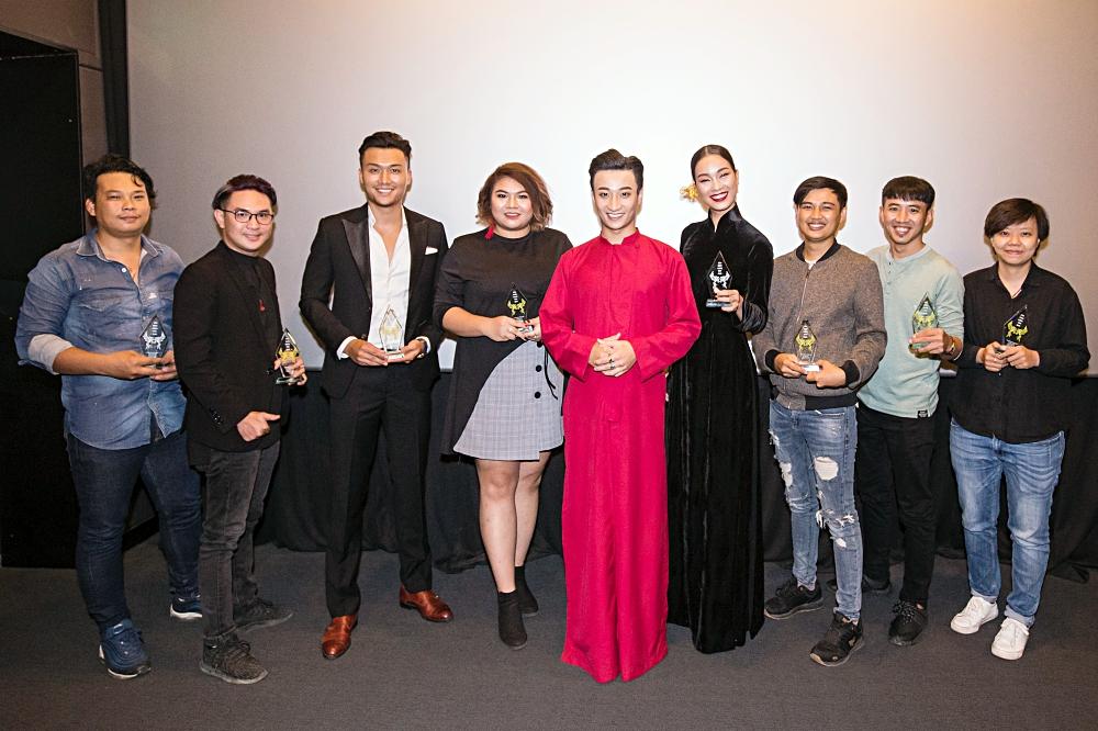 Mai Ngô té sấp mặt vì tạo dáng chụp ảnh khi đến chúc mừng Adam Lâm ra mắt MV cổ trang-2