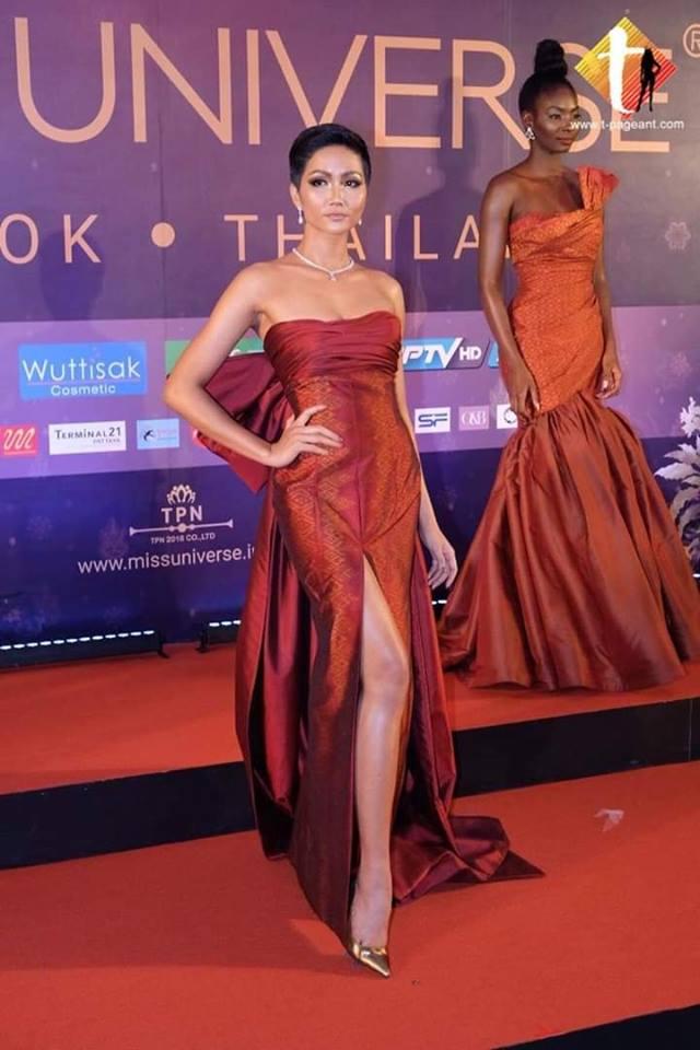 Xem HHen Niê trình diễn thời trang tại Miss Universe 2018, fan Việt chỉ còn biết thốt lên: Quá xuất sắc-5