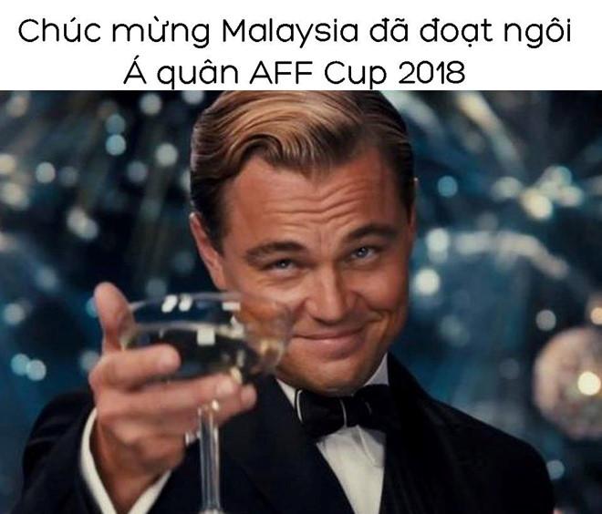 Ảnh chế tạm biệt Thái Lan và pha penalty lên trời để né Việt Nam-6