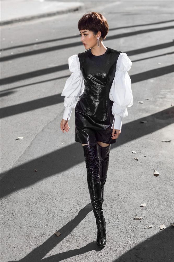 Huyền My chuyển sang phong cách cá tính bằng cách bắt chước HHen Niê xén tóc hết cỡ-1