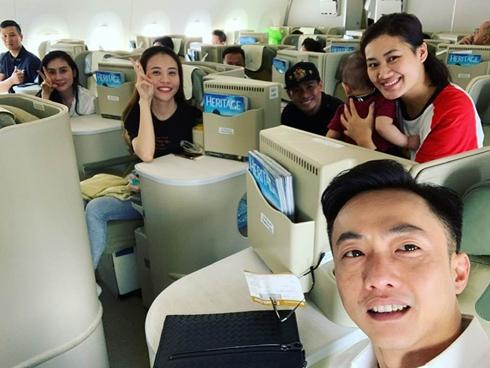 Cường Đô La đưa Đàm Thu Trang ra Bắc, dân mạng đoán: 'Nàng đưa chàng về quê xin cưới'