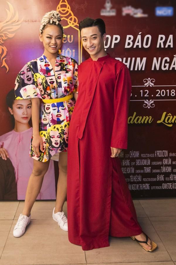 Chẳng bao giờ chịu hiền, Mai Ngô tiếp tục khiến fan ngã ngửa với mái tóc thắt bím rết huyền thoại-1