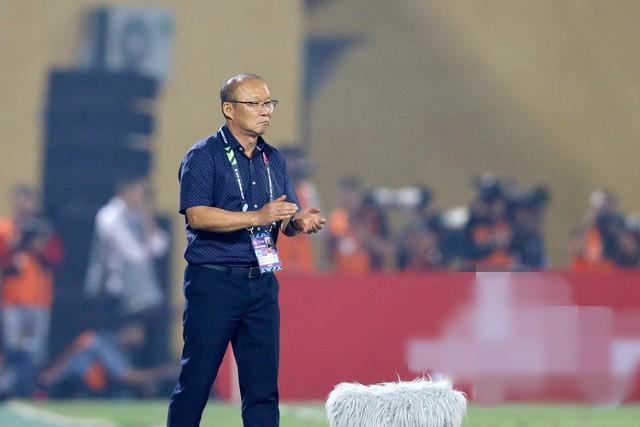 Park Hang Seo: Người Truyền Lửa: Những bí mật chưa kể về thầy trò đội tuyển Việt Nam-2