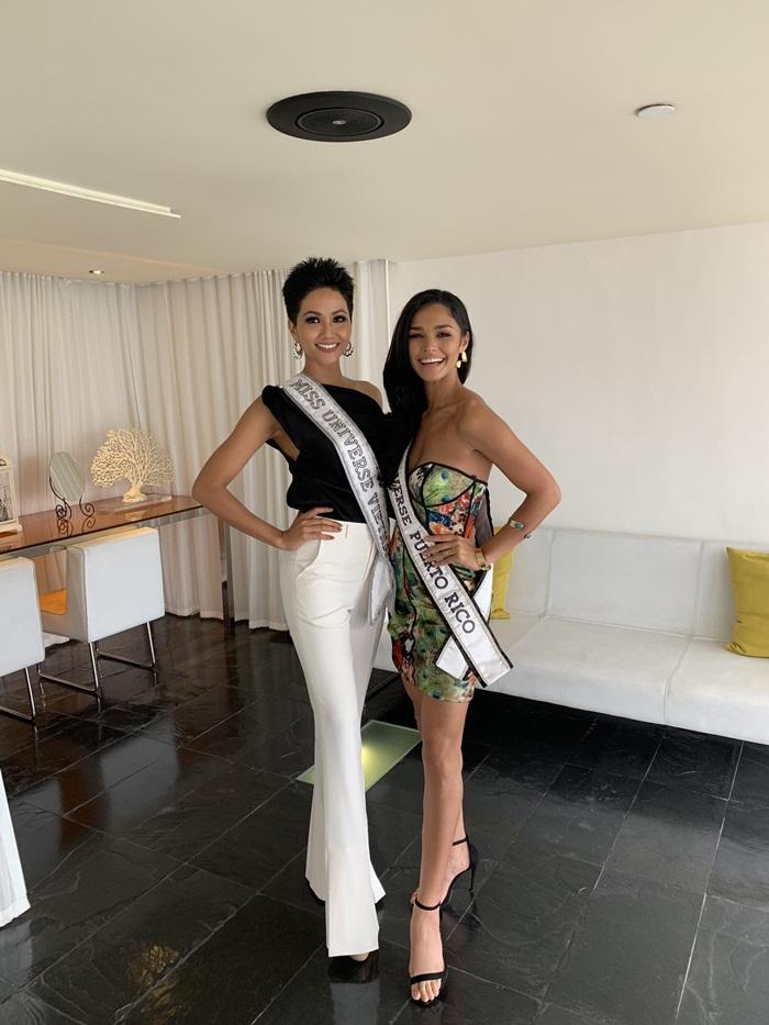 HHen Niê được đánh giá thang điểm mấy khi trực tiếp đọ sắc với dàn mỹ nhân đẹp nhất Miss Universe 2018?-4