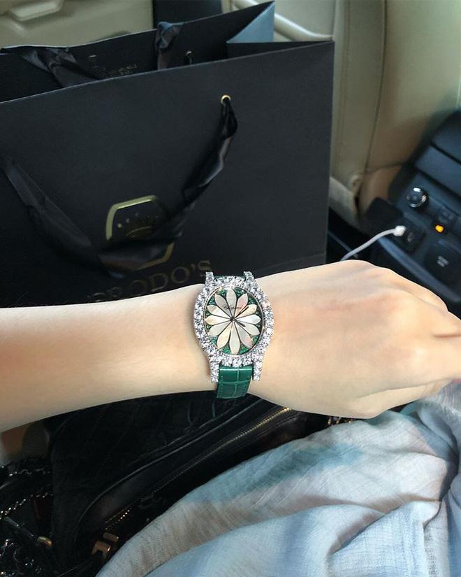 Tậu xong đồng hồ tiền tỷ - biệt thự, Hằng Túi còn khoe nốt nhẫn kim cương trị giá bằng cả căn nhà trước khi đi đẻ-3