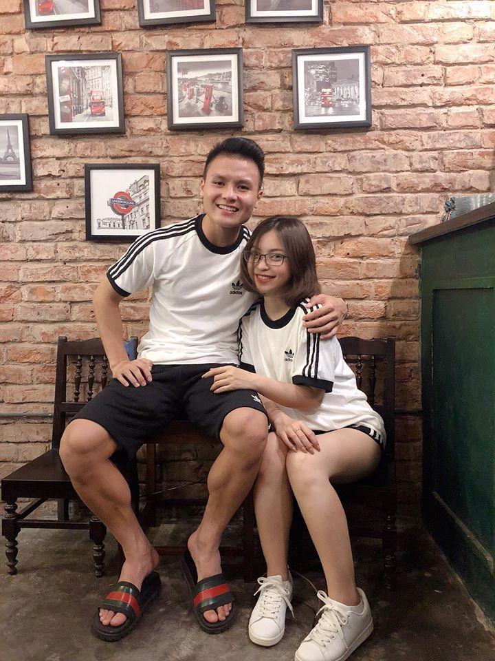 Quang Hải phản ứng ra sao khi khoảnh khắc ăn mừng cực sung của bạn gái lan truyền chóng mặt?-5