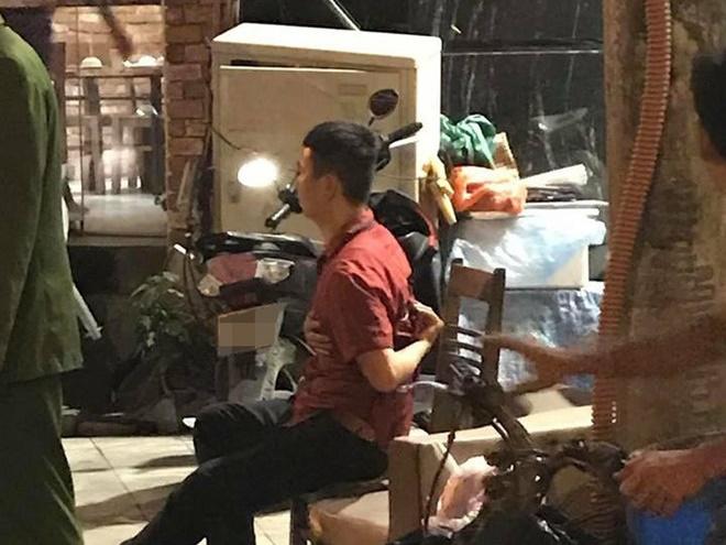 Nói điện thoại lớn tiếng, bị bạn cùng phòng đâm gục-2